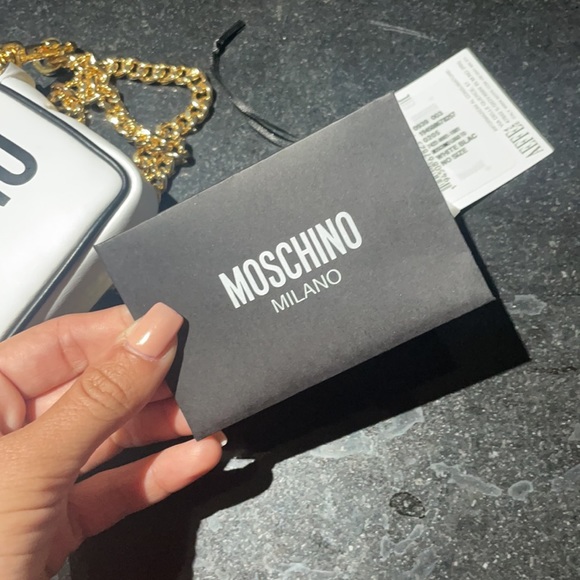 Moschino crossbody leather with black text - Picture 10 of 12